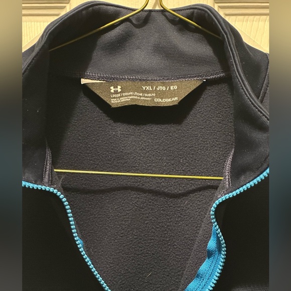 Under Armour Black and Blue Lightweight Jacket - Picture 3 of 4